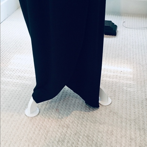 NWT/ Rosie Pope, Black, One Shoulder Long Dress, Size Medium - Picture 5 of 12